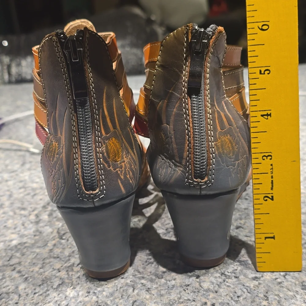 Elite by Corkys Strappy leather sandals,  size 6